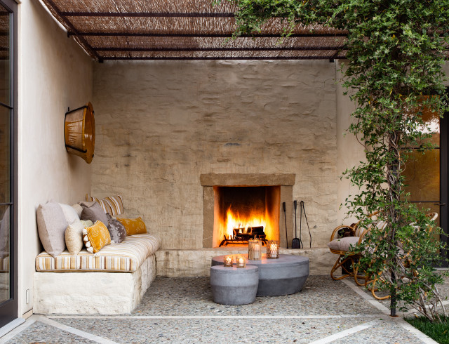 ThePropertyBoy's tweet photo. 8 Toasty Outdoor Seating Areas Have Us Ready for Fall (10 photos) https://t.co/wAfBTyF01q #PropertyIdeas #RG27 https://t.co/WjOezVfJHB
