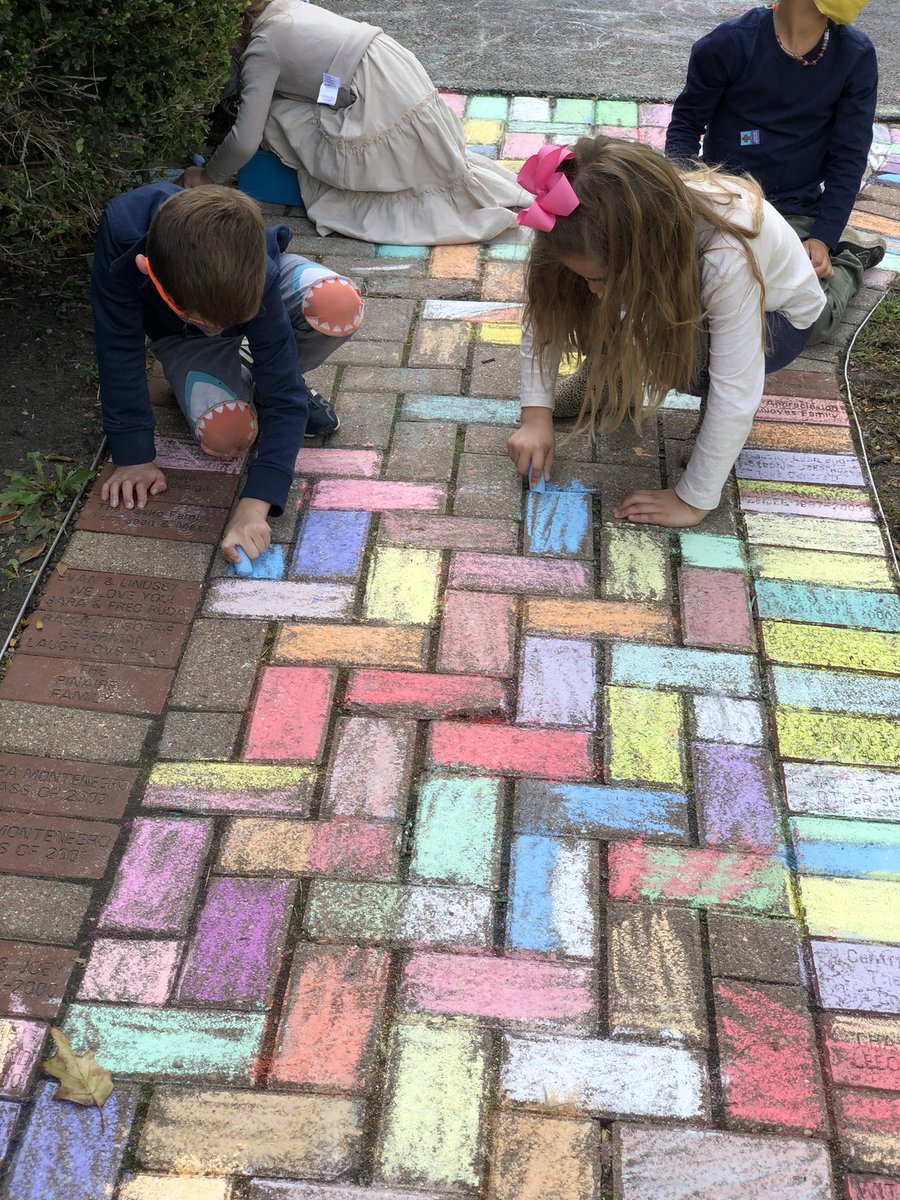 It was a perfect Fall day for collaborative chalk art 🦊🍂 #CentralFoxes