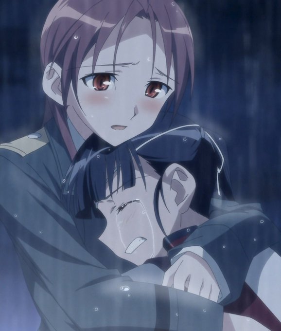 このあたり12歳の頃から戦っていた坂本少佐は完全にこじらせちゃってるし。エーリカがJG52で頭角を現し始めたのは恐らく11歳かそれ以下。当然いらん子ウルスラも11歳。1期のルッキーニは12歳。みんなまだ小学生くらいの年齢だったりする。しづなつヘルマは13歳だ。色々と大丈夫か低年齢ウィッチ? 