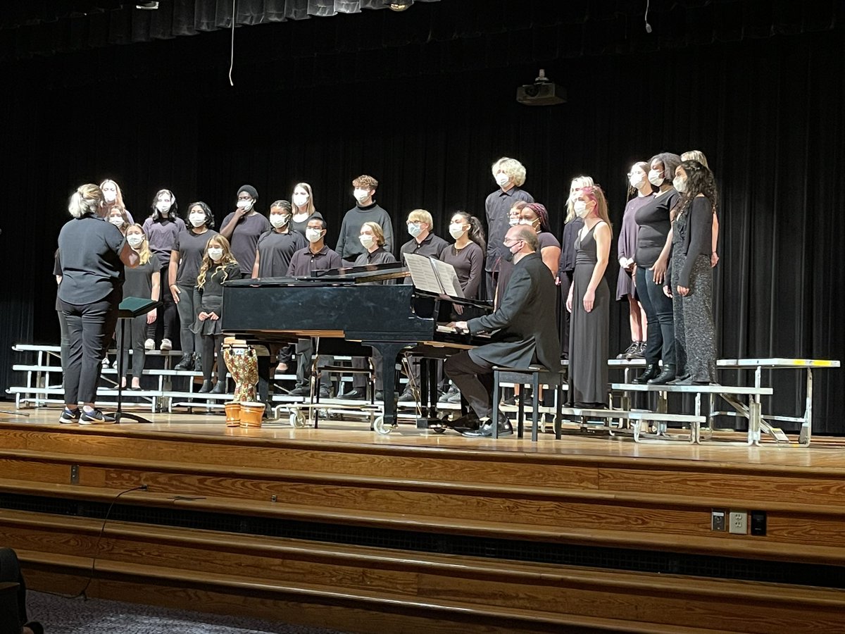 APKennedyUPHS's tweet photo. So proud of our UP chorus along with the Vocal Vikings, UP Valkyrie, and our Chamber Singers! Great job by our wonderful chorus teacher Ms. Shaver as well! @uphs_chorus #UpChorus #VikingStrong #VikingArts https://t.co/haQYWGH2rZ