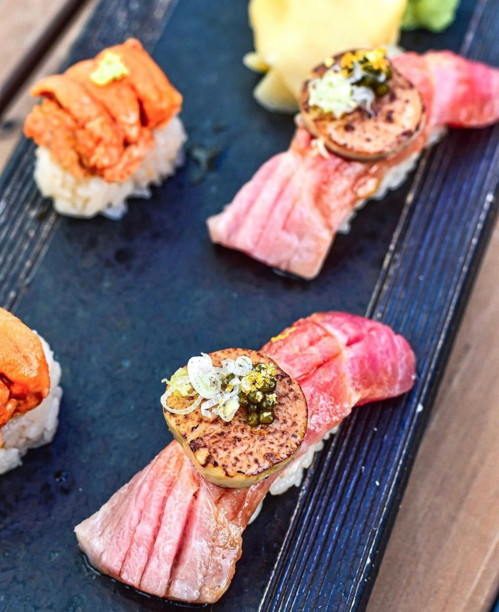 tktablz's tweet photo. The finest sushi from the finest Tablz. Book your @RokaAkor_SF reservations via the link in their bio now. #RokaAkorSF #Tablz
📸: @FoodWithTory.HTX https://t.co/FhJd37catY