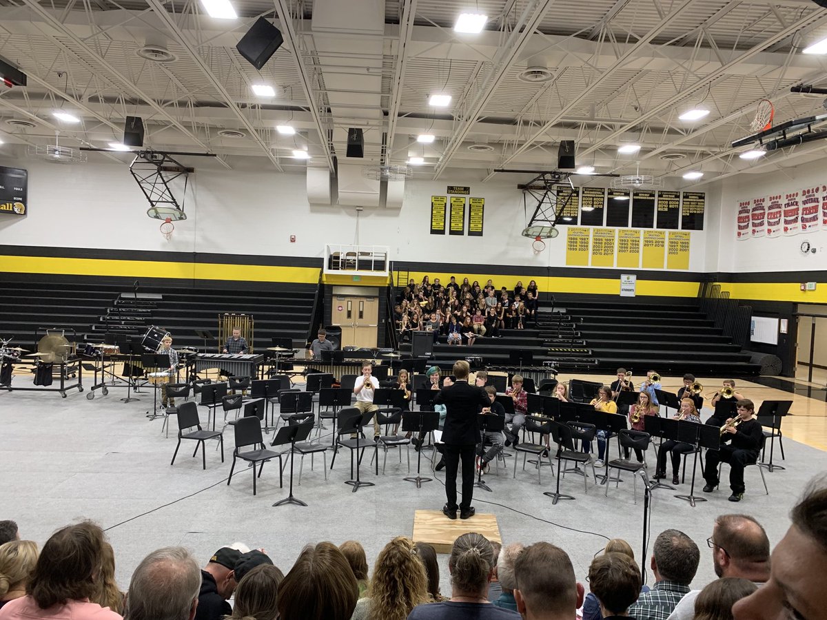 WestMarshallMS's tweet photo. 6th grade band at their Fall concert.  Fantastic first performance.  Go Trojans! https://t.co/E8wgPk0mDi