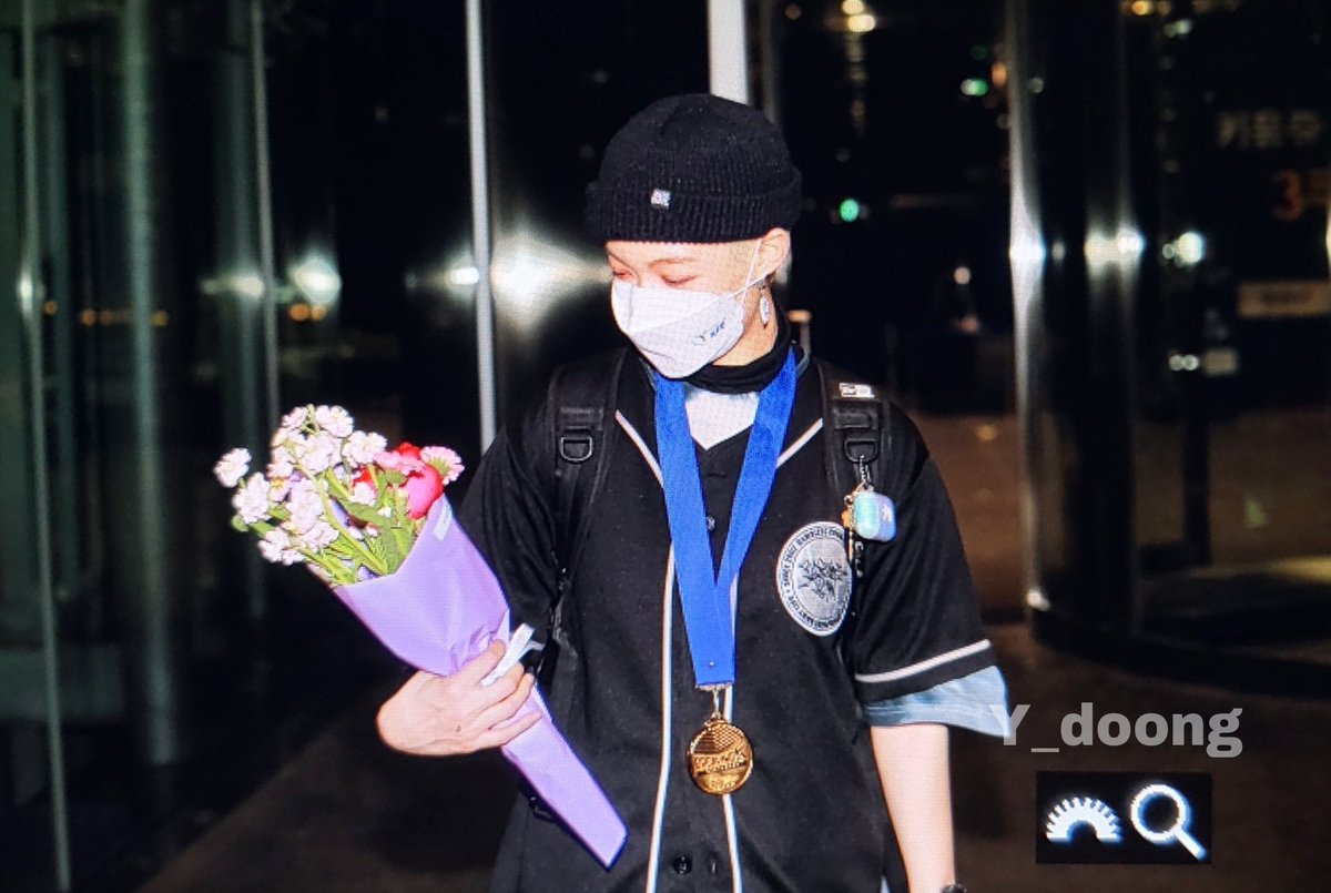 YGENTHUSIAST's tweet photo. Breakdancing is hard thats why it needs to be more appreciated. yell did it so well despite of her condition she show us what is b-boying and i appreciate it so much I'm so proud of you yell. ❤️‍🔥 https://t.co/gv8Yozi44y