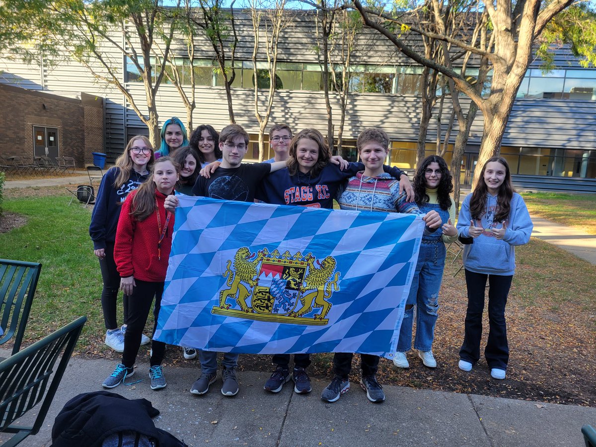 Had a great time at our first ever German Club Oktoberfest! It was a beautiful fall day and we enjoyed some snacks and a few traditional German party games 🇩🇪🎉 #learngerman