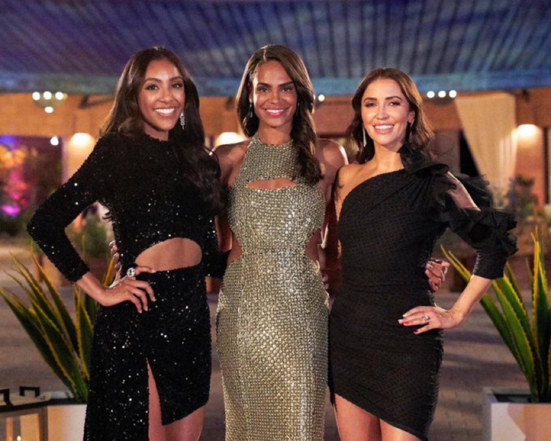 brittarosekuhn's tweet photo. I’m excited for the drama. I’m excited for the love. But I think I’m most excited for this friendship dynamic right here: #TheBachelorette https://t.co/UneMyBP0JU