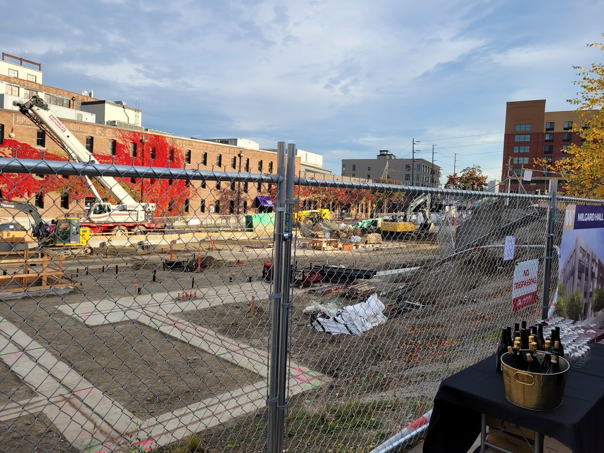 Droid16's tweet photo. Milgard Hall celebration on the Prarie Line Trail!! More Engineering labs and classrooms in the future as well as an innovation center.@uwtset https://t.co/L5fS6llA3n