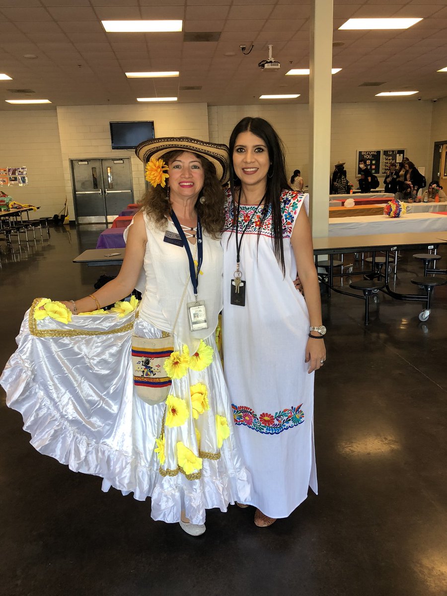 Whhs_SpanishRC's tweet photo. Noche latina was awesome! Thank you all for your support! #todayinsparta @WH_Spartans @WHHS_IB @ruby_rubia #HispanicHeritageMonth https://t.co/eDAAXNXESD