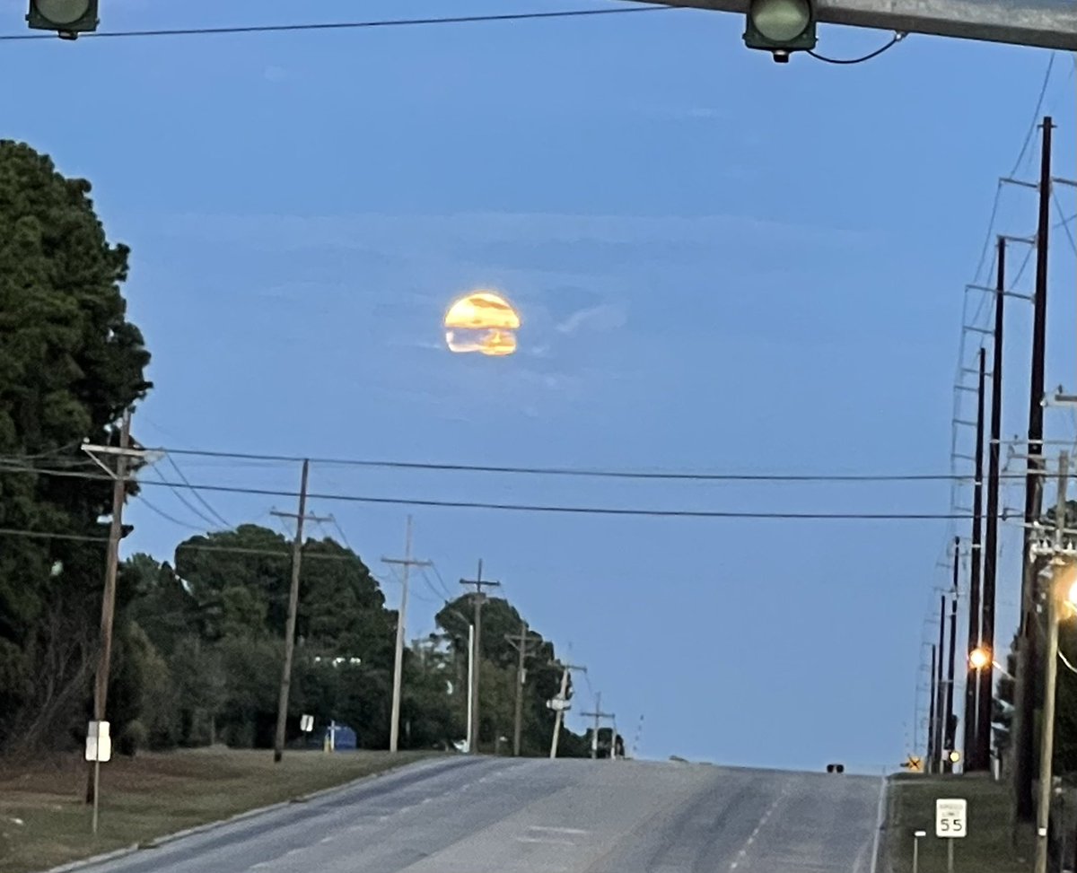 RTimeFullTime's tweet photo. @DenisPhillipsWx Currently in Shreveport, LA https://t.co/nuZINRkp9L
