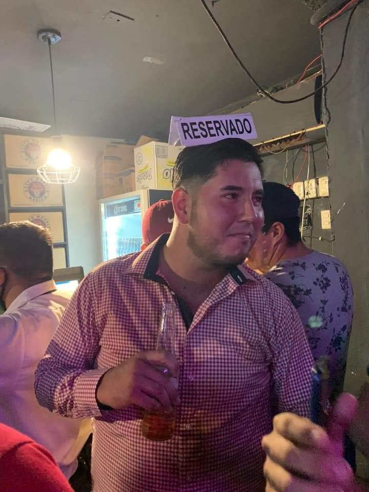 jackcholox's tweet photo. *m empieza a gustar alguien*

automáticamente yo: https://t.co/PkaltKXXUn