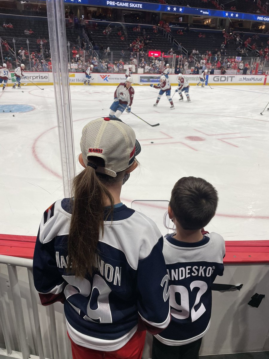 knicksmith's tweet image. Enjoying the Avs in DC tonight.   Thanks @RadioMoser for spending some extra time with my kids before the game.