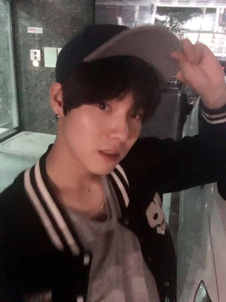 TimetoYonghoon's tweet photo. 160831 용훈

공식 팬카페 [FROM. ONEWE] 
춥다
https://t.co/1k12y1FJLC

#진용훈 #용훈 #원위 #ONEWE #YONGHOON #MAS #MAS0094 https://t.co/3Yhy0zIexr