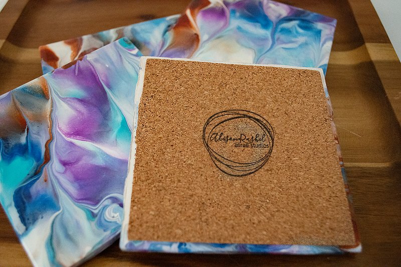 AliRaeStudios's tweet photo. Finished the set of coasters, took a while to completely dry with the cooler weather. https://t.co/RUy6Qn02h0