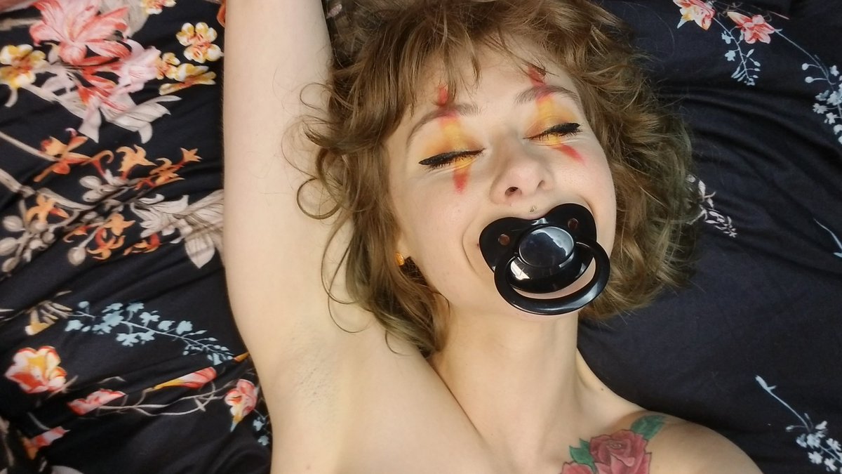Charlie ๐ซ (@bblinguini) on Twitter photo !! I ended up filming a very cute diapering/wetting clip aAand a sexier (still padded ๐) pole dancing video!!!! ๐
& thank you <a href="/WesleyMarvel11/">Wesley Marvel</a> for the Rearz Raven diaper! it contained my super soaking quite well. C;
I'll be editing a lil somethin to show ya tomorrow! ๐ป !! I ended up filming a very cute diapering/wetting clip aAand a sexier (still padded ๐) pole dancing video!!!! ๐
& thank you <a href="/WesleyMarvel11/">Wesley Marvel</a> for the Rearz Raven diaper! it contained my super soaking quite well. C;
I'll be editing a lil somethin to show ya tomorrow! ๐ป