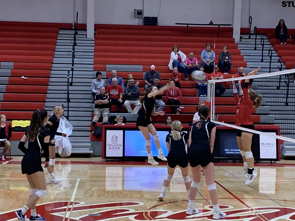 LadyKnightVBALL's tweet photo. Lady Knights win set 2 over Boone Central 25-14! #keepthefiregoing #nebpreps #trUSt https://t.co/R6khrbjG2f