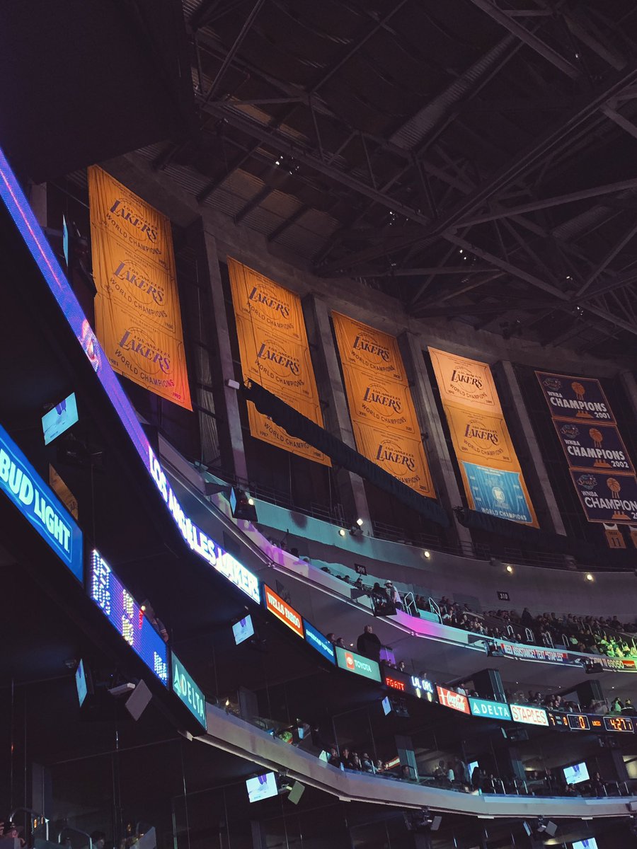 TimmyMeintasis's tweet photo. You know what it is. 18 on the way. We different over here on the #LakeShow https://t.co/htdRXoE6dW
