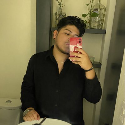 elbrujoerick's tweet photo. Off The Grid.           #NuevaFotoDePerfil https://t.co/RxIHe59OO5