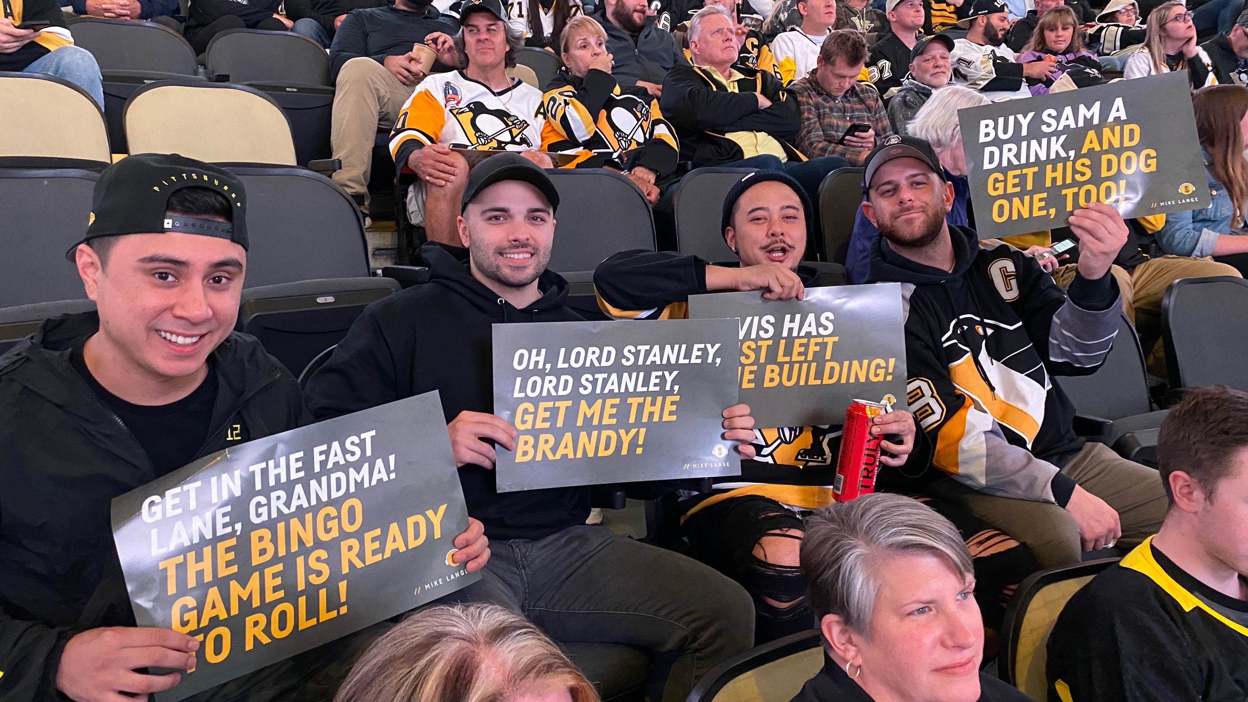 Kostbar Hvilken en Valg Pittsburgh Penguins on X: "Get in the fast lane, Grandma! The bingo game is  ready to roll into overtime! https://t.co/nA3BNoaIpZ" / X