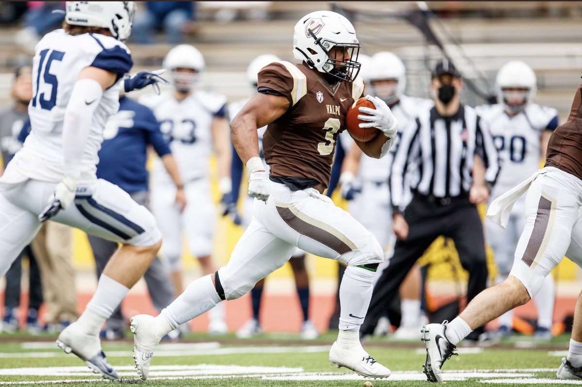 Blessed to receive an offer from Valparaiso university!
<a href="/CoachMaxJames/">Coach Max James</a>