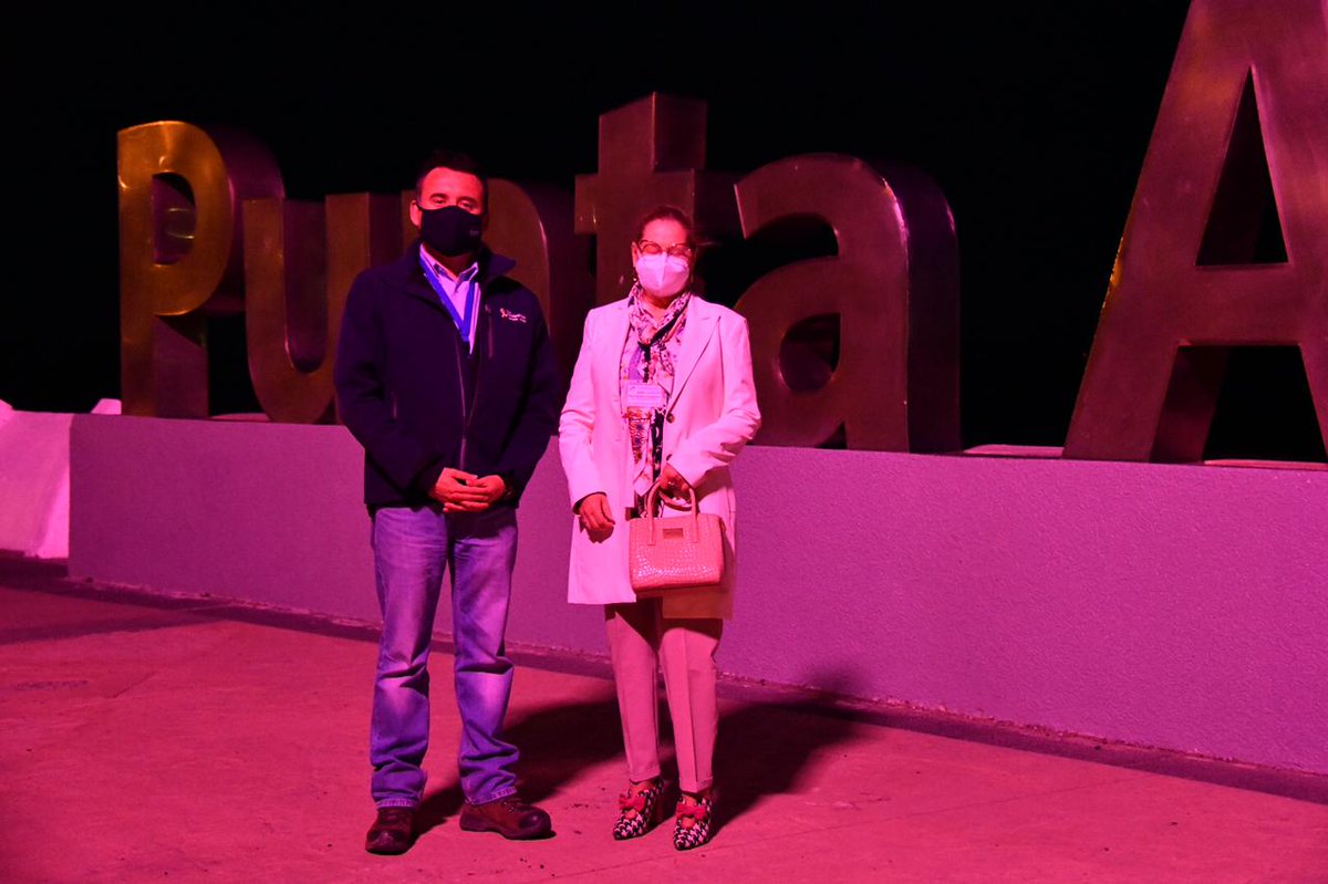 📝Desde #puq nos sumamos a la Campaña Prevención Cáncer de Mama 👏 <a href="/ClaudioRadonich/">Claudio Radonich</a> junto a la Dir. Salud <a href="/CORMUPA/">CORMUPA</a> Rosa Bidart, reiteraron su compromiso con esta tarea, aumentando en 500 cupos para exámenes durante el 2021. #haztelamamografia