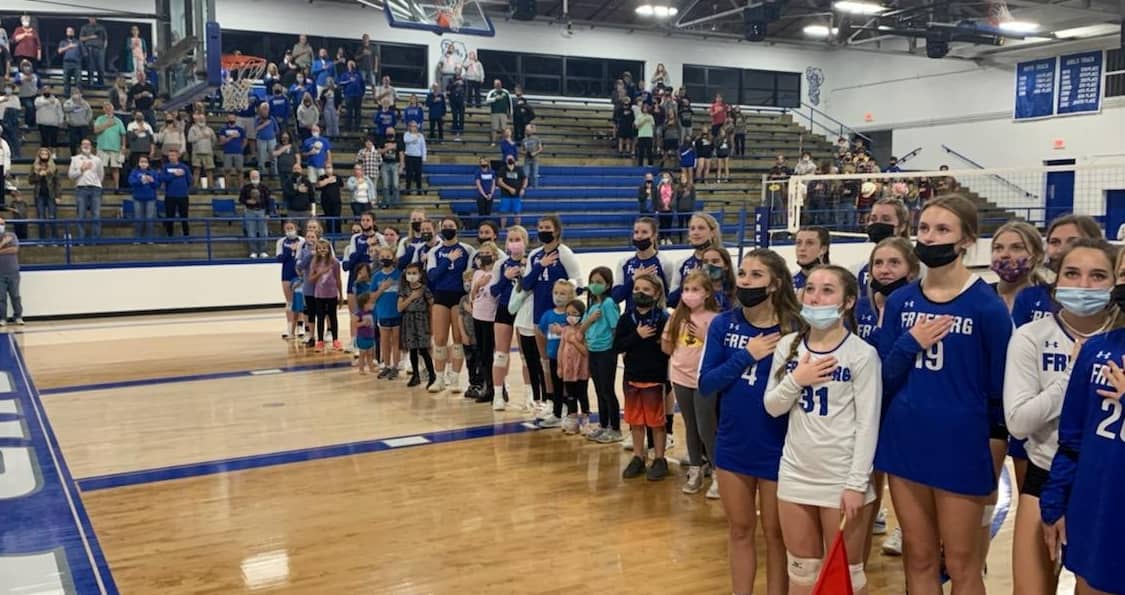 FburgVball's tweet photo. A successful night all the way around!!
The girls pick up a SWEEP beating Gibault at all three levels! Varsity wins 25-11, 25-15.
π§Ήπ§Ήπ§Ή
It was also so fun to have all our little friends join us tonight and be part of our team! #FutureMidgets #TheFreeburgFactor https://t.co/iiEQa0c5L6