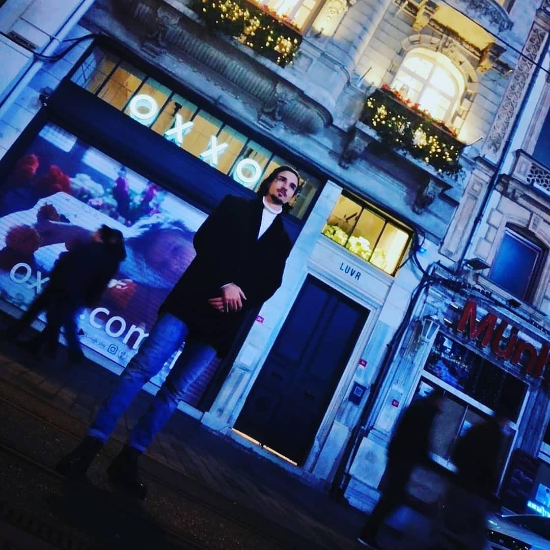 Az1990youssef tweet picture