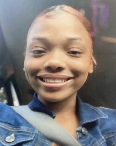 AnnetteLawless's tweet photo. Please, RT: @WichitaPolice just put this request out. Looking for Dion “Maddie” Armour, 13, last seen at 11:30 a.m. near 25th &amp; N. Hillside. 

• 5’5”, 120lbs w/blonde hair
• Gray sweatshirt, gray shorts &amp; silver flip flops w/stars

See her? Call 911. #MissingInKS #KAKENews https://t.co/rj7XSNje95