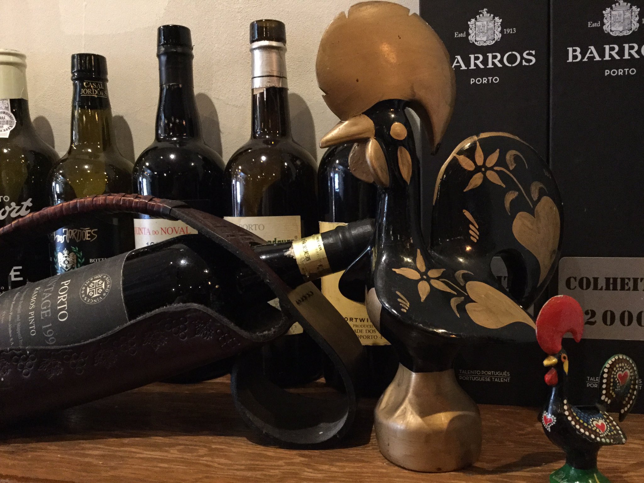 マヌエル コジーニャ ポルトゲーザ 渋谷 公式 今日はいい天気です お散歩ついでのランチ お昼でも アルコール提供してます お待ちしてます 渋谷 松濤 神泉 T Co Ri5scw2d25 Twitter