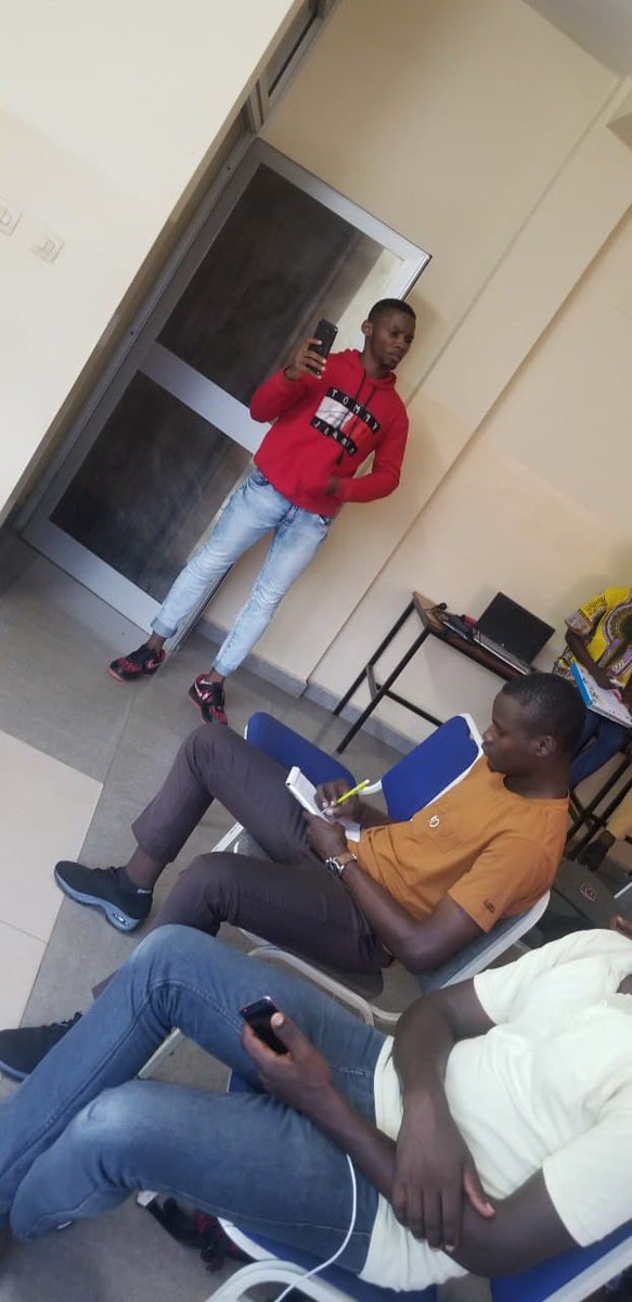 LeSeedMag's tweet image. Des mentors  compétents, disponibles et attentifs pour la réussite du #xcodepath2k21.
Rejoignez nous nombreux ce samedi 23 Octobre . 
Aussi, ne manquez pas notre passage a Canal 2 l&apos;heure a l’émission &quot;Nous chez vous&quot; a partir de 10h. #xcodepath #CaParleDev #xcodepth2k21TheEnding