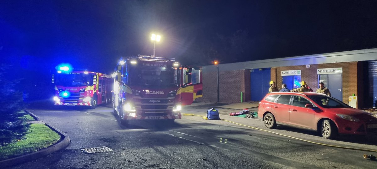 Additional training session <a href="/Caistor_Fire/">Caistor fire station</a> carrying out hazmat training and observations for phase 2 firefighters and giving input on the new Water carrier which has advqnced hazmat and decontamination capabilities <a href="/LincsFireRescue/">Lincolnshire Fire and Rescue</a> <a href="/ashhildred/">Ashley Hildred</a>