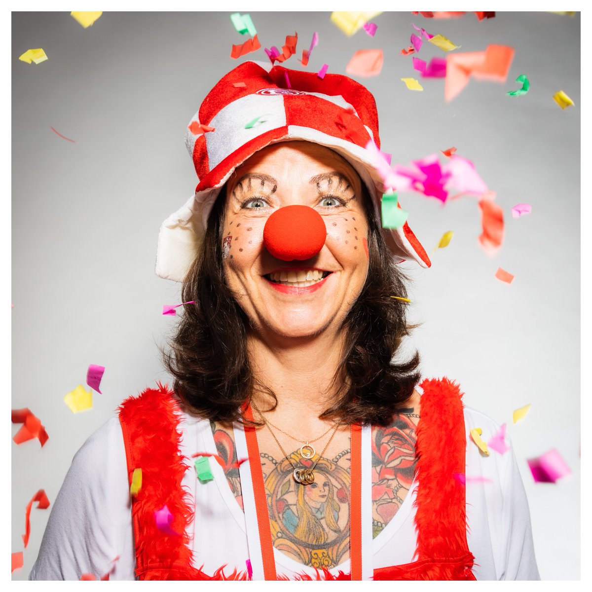 Durch die Pandemie ist 2020 die Session praktisch ausgefallen aber in diesem Jahr geben wir dem #Karneval wieder ein Gesicht und tragen die Freude und das Lebensgefühl in die weite Welt. #lachen #nrw #fotografie

christian-thieme.de/gallery/