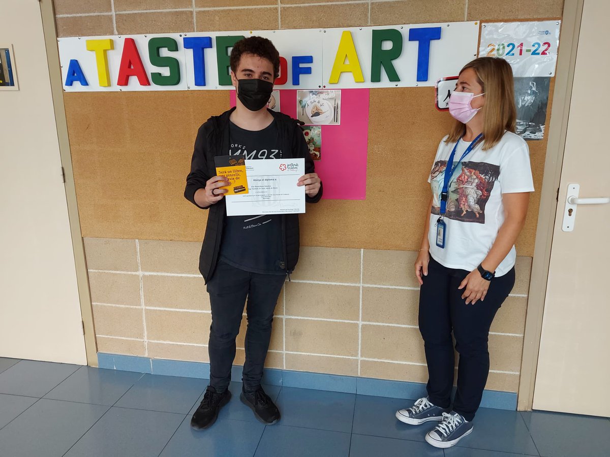 turbula's tweet photo. Volem felicitar el nostre alumne de 4t d'ESO, en Pol Montellano, per la seva participació i reconeixement en la VIII Edició dels Jocs Florals de Catalunya. Pol, continua escrivint i creant!! #jocsflorals #jocsfloralsescolarsdecatalunya #aturbulasomaixi https://t.co/x5ZYSuwUrz