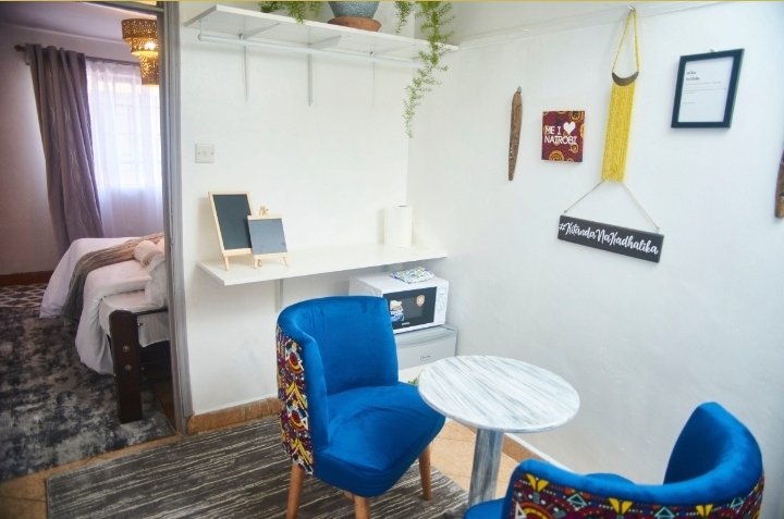 KitandaNa's tweet photo. Airbnb Apartments unique, rustic, WiFi, smart TV, kitchen 😄 Ksh 2,800 South B, 3,500 Nairobi West per night Longer stays discounted. 📞/Whatsapp 0721578045/0700391157

#airbnbkenya
#EdgarObareTwinSim
#EdgarObareSim2
Wambora
Eddie Ndichu
DJ Afro
#BonifaceMwangiUnmasked
Gikomba https://t.co/Z1IBSISHKA
