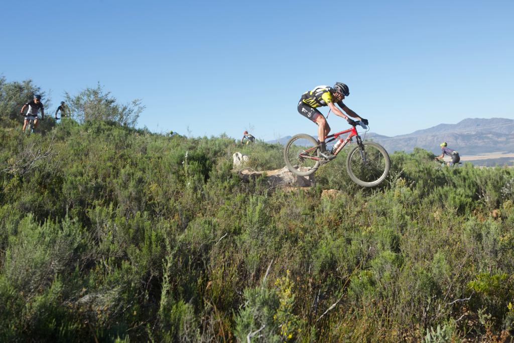 Why ride the Cape Epic when you can fly. <a href="/MattBeers55/">Matthew Beers</a> launching into Stage 3 with typical full-throttle energy. 
#CapeEpic #Untamed
📸<a href="/muzikstation/">Nick Muzik</a>