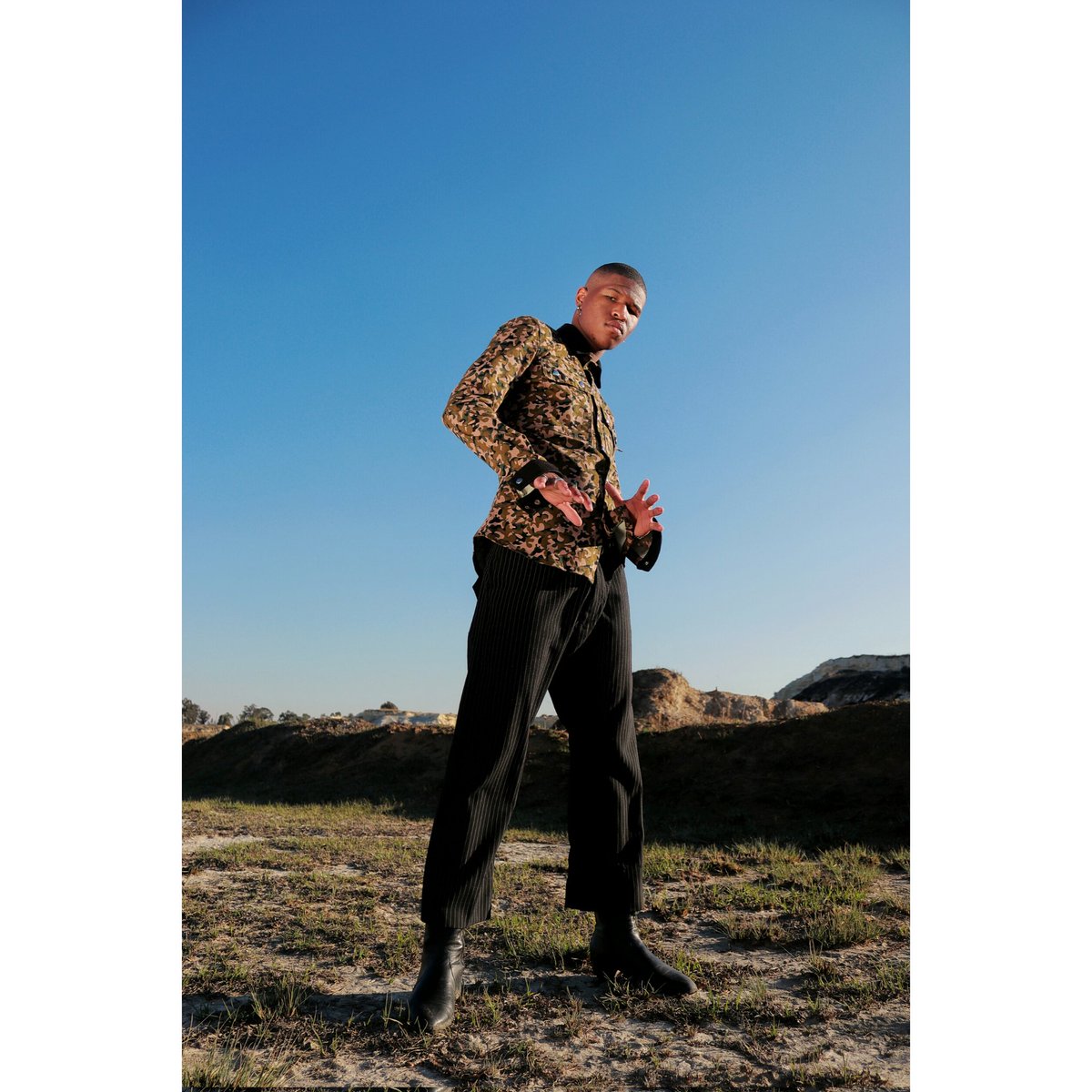 shokcoll's tweet photo. @SHOKCOLL SUBZERO A/S OFFERINGS NOW AVAILABLE ON PRE-ORDER.

Photographer: @lefaditshego
Model: @macchancer

#SHOKCOLL #SHOKCOLLONLINE #SHOKCOLLSUBZEROAS21 https://t.co/44bFyO1SY8