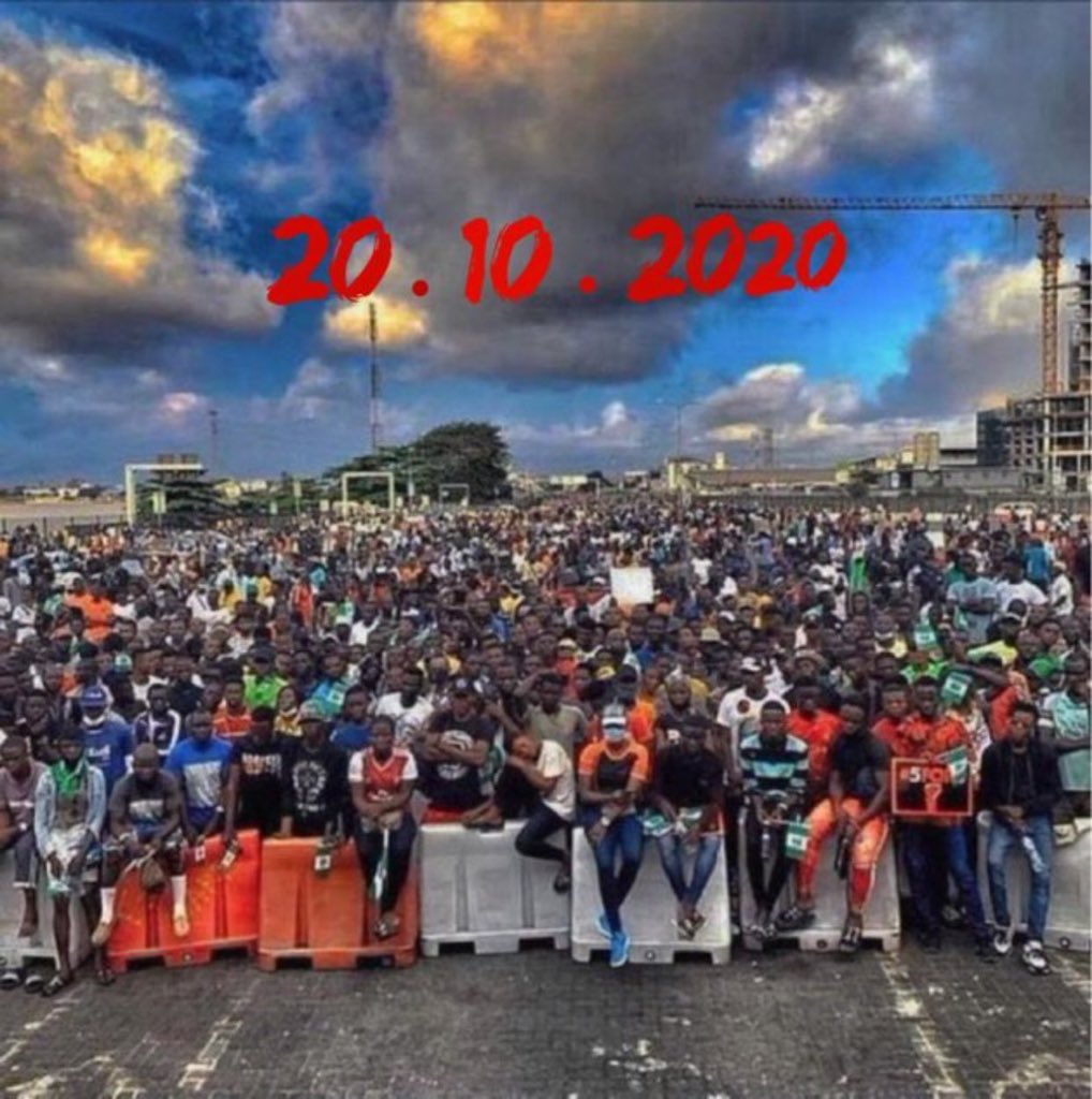 dammiedammie35's tweet photo. The only crime we committed was demanding for a better life, where we can move freely without being k!lled, harassed or profiled by what we wear or the kind of phone we use. Then they shot at us!! We’ll never forget💔🕊 #EndSARSMemorial https://t.co/P9rtYQaCfI