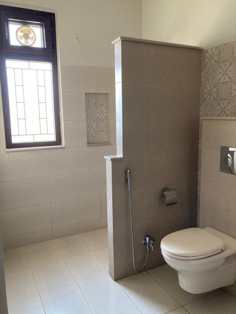 DHALahore4's tweet photo. *forrent*
           *DHA Lahore phase6 *
1 kanal Brand New upper portion for Rent
100% original pic
3 bed attach washroom TV launch kitchen store servant quarter
preference doctor multinational company couple+and working ladies exactive
03216134610 https://t.co/b9xOIxz8Z4