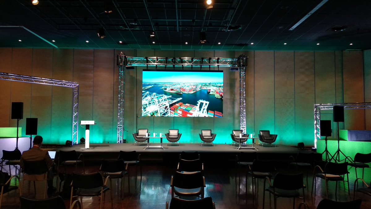 Comienza la segunda jornada del Congreso #SteelTech en el <a href="/BEC_Bilbao/">BEC</a>, centrada en el acero del futuro y sus retos: smartización, IA, economía circular y ciberseguridad.