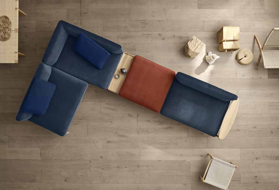Arreda il tuo spazio come vuoi tu. Embrace Sofà di Carl Hansen &amp; Son è il #divano modulare che si presta a composizioni illimitate e si adatta a qualsiasi ambiente. acasamagazine.com/carl-hansen-so…