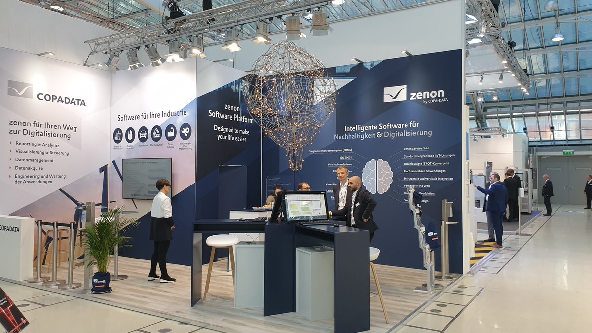 Tag 2 der SMART #Automation in Linz. <a href="/copadata/">Ngoc Han</a> ist für Sie hier, Stand 330 🙂 #zenonrocks