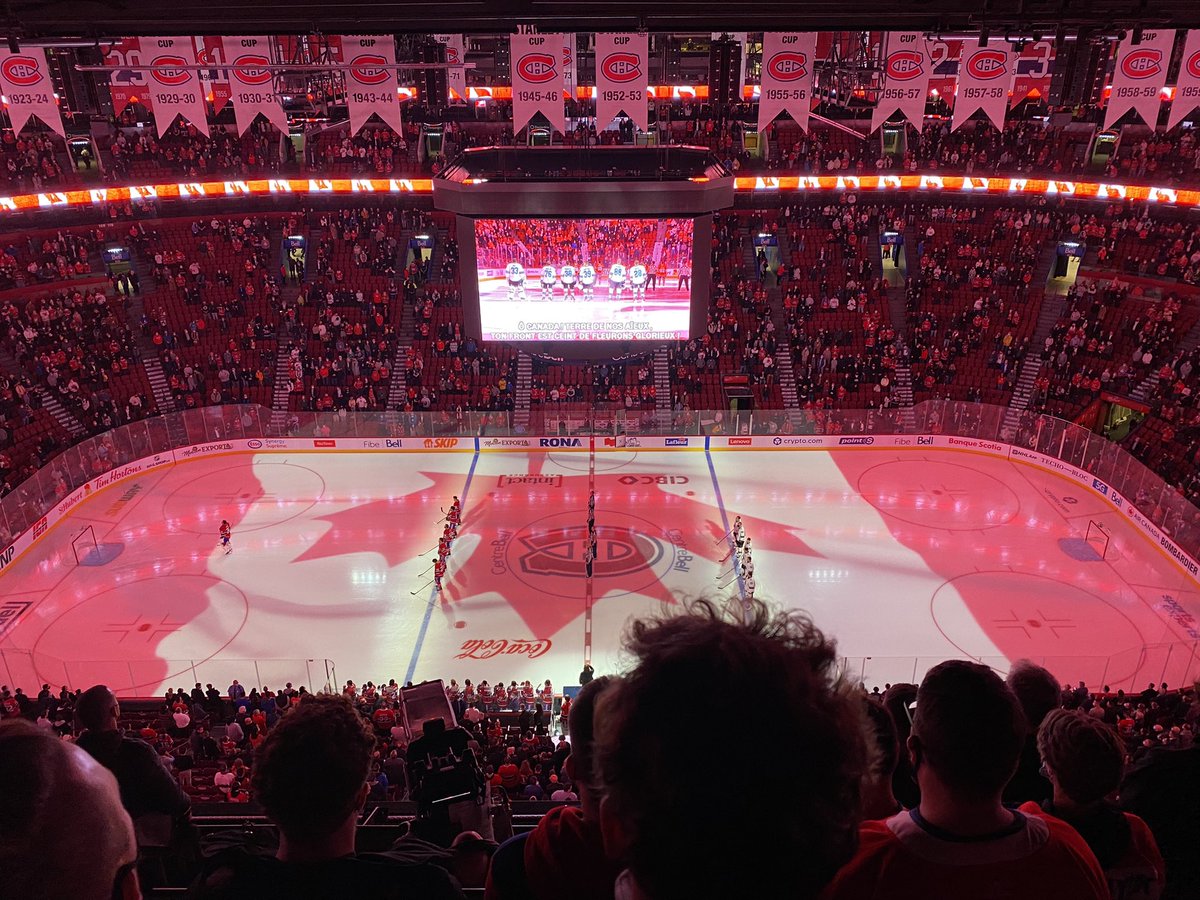 Benjamin_Thome's tweet photo. @FFLose Punaise j’y étais ! Je t’aurais demandé de dédicacer le maillot des Canadians. Vu le prix ça se refuse pas ! https://t.co/cUnI0obDDV