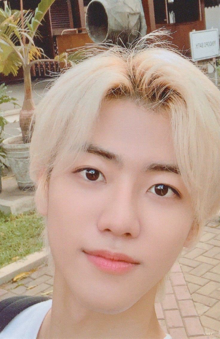 17O7j's tweet photo. wtb welkit ace kit jaemin 2019 https://t.co/QrscXU94ks