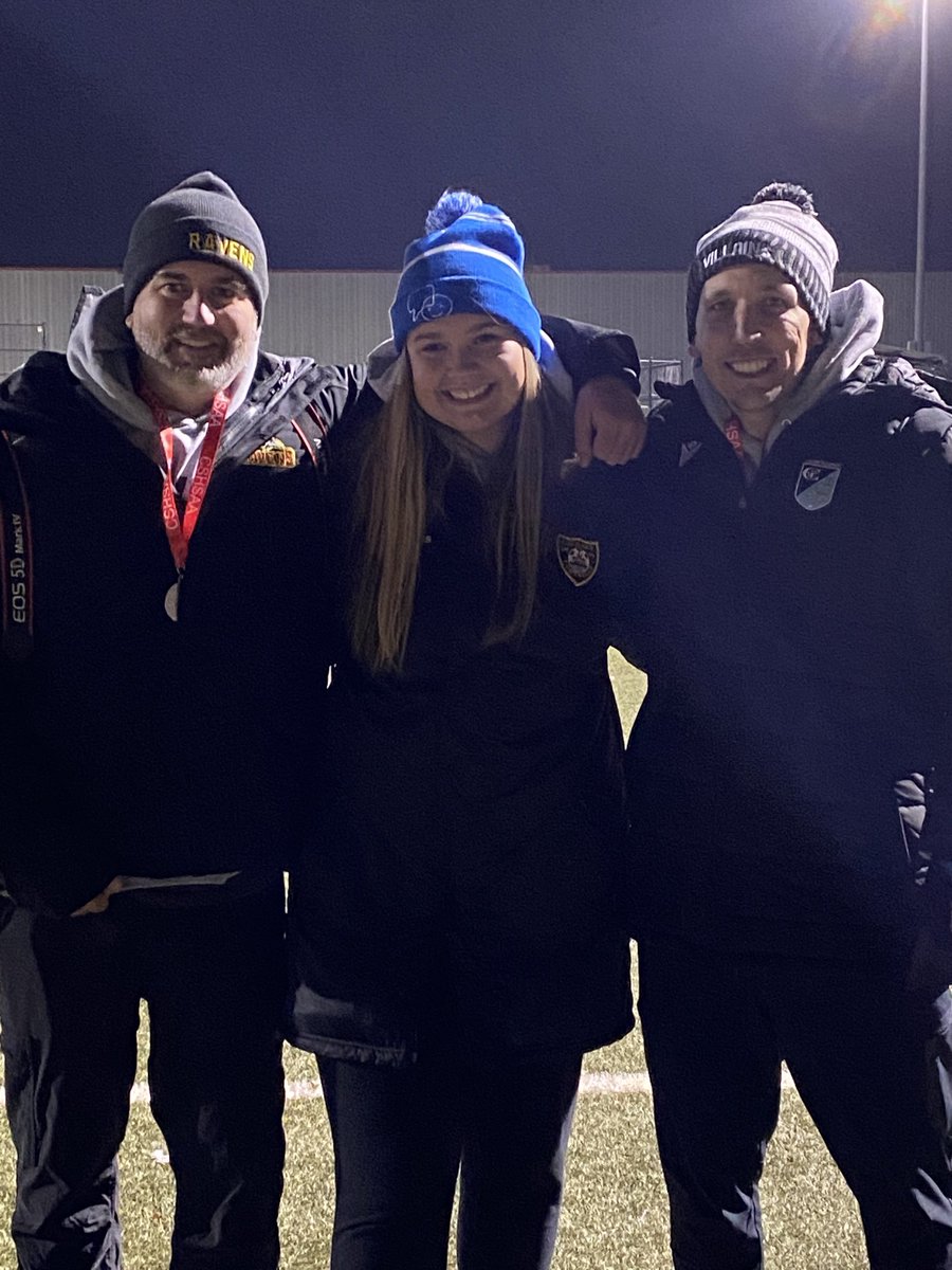 charleneritchie's tweet photo. So proud of this kid  ⁦@OliviaRitchie07⁩ her 1st coaching gig with her old high school JCS ⁦⁩ ❤️ Not the ending they wanted lost in a penalty shootout in there div 2 final against western. ⚽️⚽️⚽️ https://t.co/gcuMUHxeGD