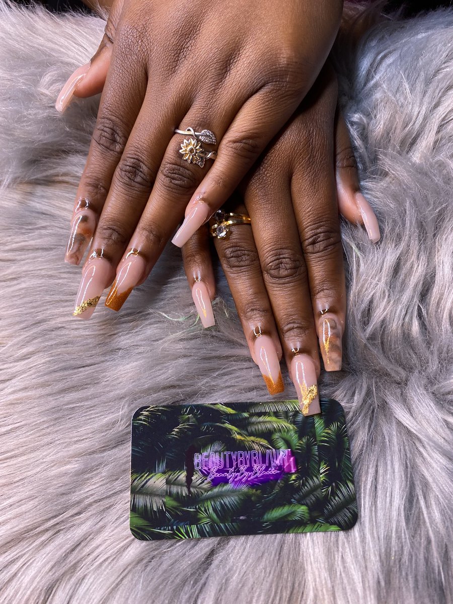 beautybyblaiir's tweet photo. Fall Dreams Freestyle Set🍂🍁
Book under “Freestyle”
Books are open for October-November!‼️
#brnails #brnailtech #su22 #su23 #su24 #su24 #lsu #lsu22 #lsu23 #lsu24 #lsu24 #subr #SUHC21 https://t.co/UmLWaCBHf6