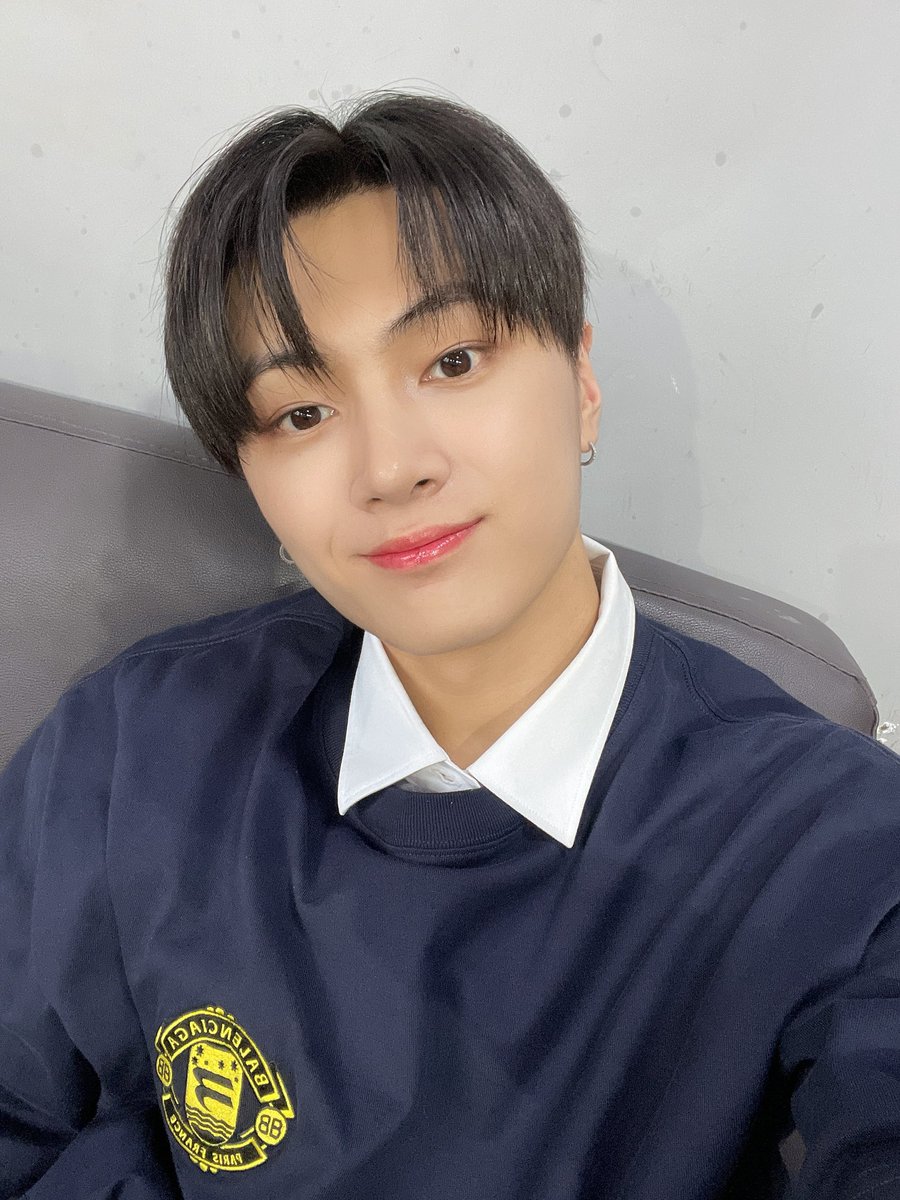 iammaeeb's tweet photo. ไอเหี้ยแม่งอย่างหล่อ https://t.co/L1cYDqpeYe