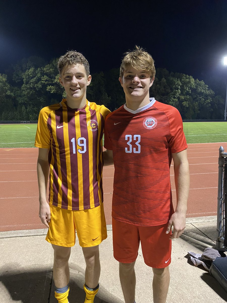 ntbs_official's tweet photo. 🚨 @ntbvs ALUMNI UPDATE ‼️

Jake Krueger (NT '21) and Zach Moskowitz (NT '21) competed in a 2-1 Denison victory tonight in a #NCAC match in Oberlin, OH. 👏

Awesome to see two former Trevians go head-to-head in a high level @NCAASoccer match! 💪 

#GoTrevs #COYT #ProudCoaches https://t.co/boqXrHKaye