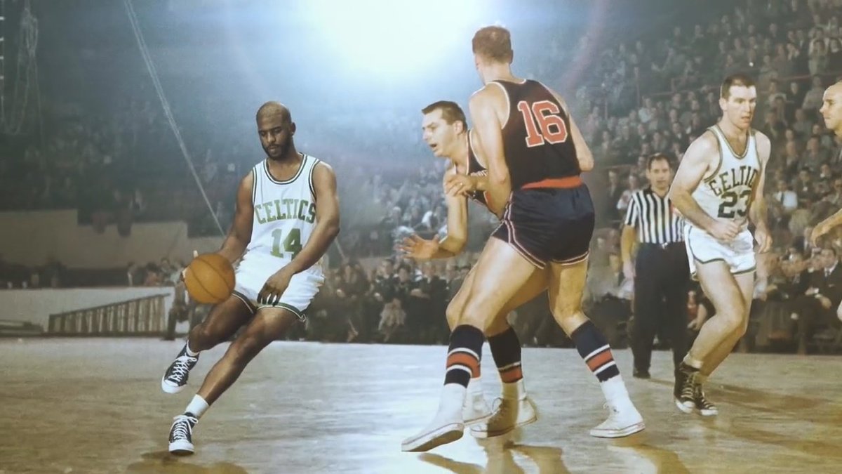 RT @ClutchTimeArg: Chris Paul a lo Bob Cousy. https://t.co/M9bJ7O76ns