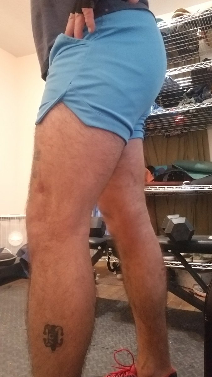 PatrickNation6's tweet photo. Legs and glutes tonight!! Super intense and downright brutal!!! I loved it!! #QUADS #GLUTES #Abuttyoucouldeatbreakfastoffof #youjustcantlookatit #SICKENING #BEAST #HeatsoutFeetsout #RadSkadNation #Crushingit #the4Ds #NASMcertified #Lowerbodybrutalization https://t.co/KT91OftAK0