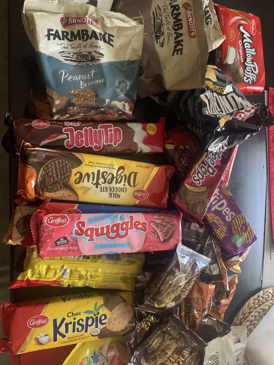 freshmelbie's tweet photo. Just found my sis-in-laws stash 🥳🥳🥳 I ran up to her to ask permission &amp; she said she totally forgot about it 😉 https://t.co/Y0iAKvkjYv