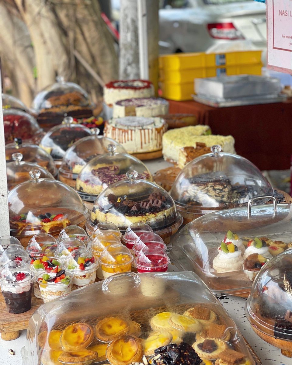 aidairadia's tweet photo. Assalamualaikum anak perantau Kedah dah boleh rentas ni jemput la singgah Warung Dessert Cikda dekat Taman Sri Tanjung Sg Layar SP. Waktu niaga  7.30pagi -12.30 tghhari. Cuti setiap hari Rabu tau. Mntk tolong rt rezeki cikda. Thank you semua 🙏🏿🙏🏿🙏🏿 #dessertcikda #sungaipetani https://t.co/kI3uEGCeqt