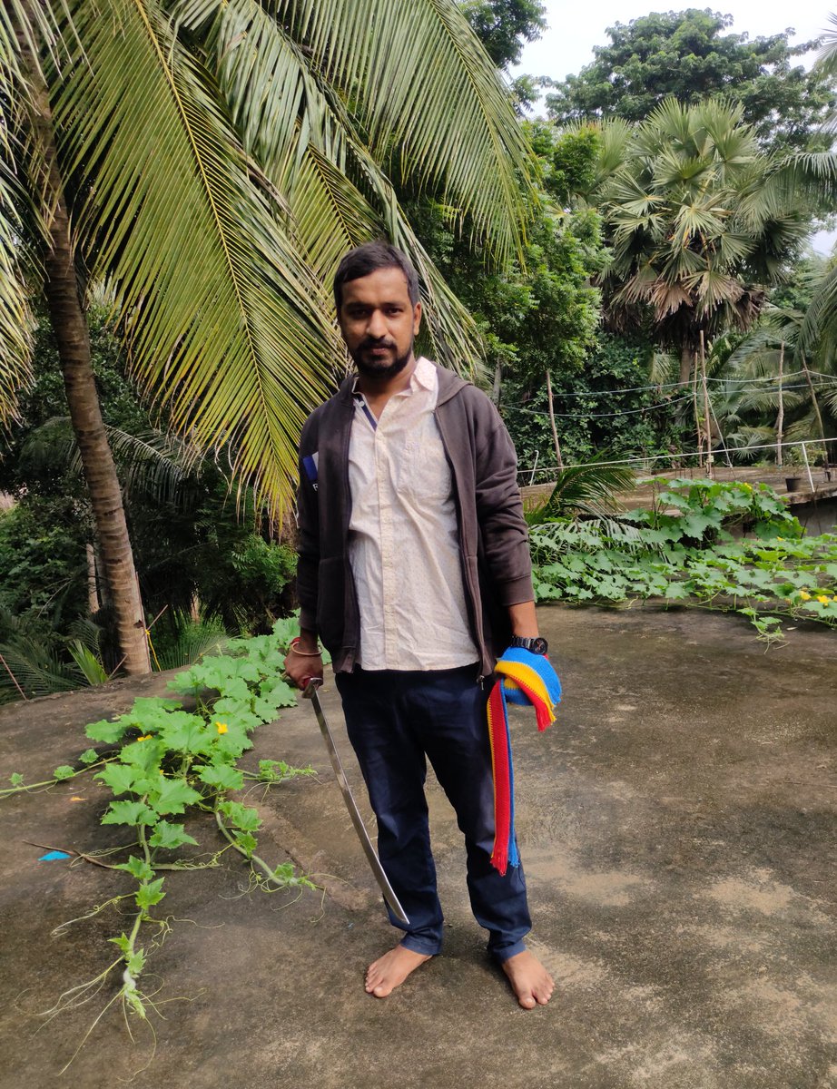 RootsOfVarmas's tweet photo. Love towards Sword's Never Dies 🗡️🗡️🗡️😍😍😍
Jai #Agnikulakshatriya 🔥⚔️
#Vannikulakshatriya #Vahnikulakshatriya
#Travancorekshatriya #Varma #Naicker #Vanniyar #Thigala #Pallava #Chola #Pandya #Chera #Chalukya #Kalinga #Agnikalasam #Rajput #Rajputana #PMK #AndhraPMK #TeluguPMK https://t.co/HxZOnf0Mtv